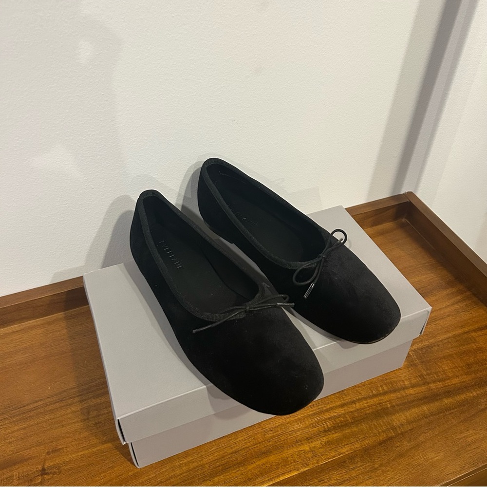 new Everlane Day Ballet Flats in Black Velvet